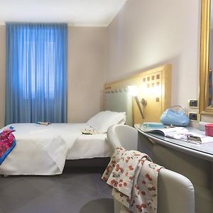Camera con letto king size